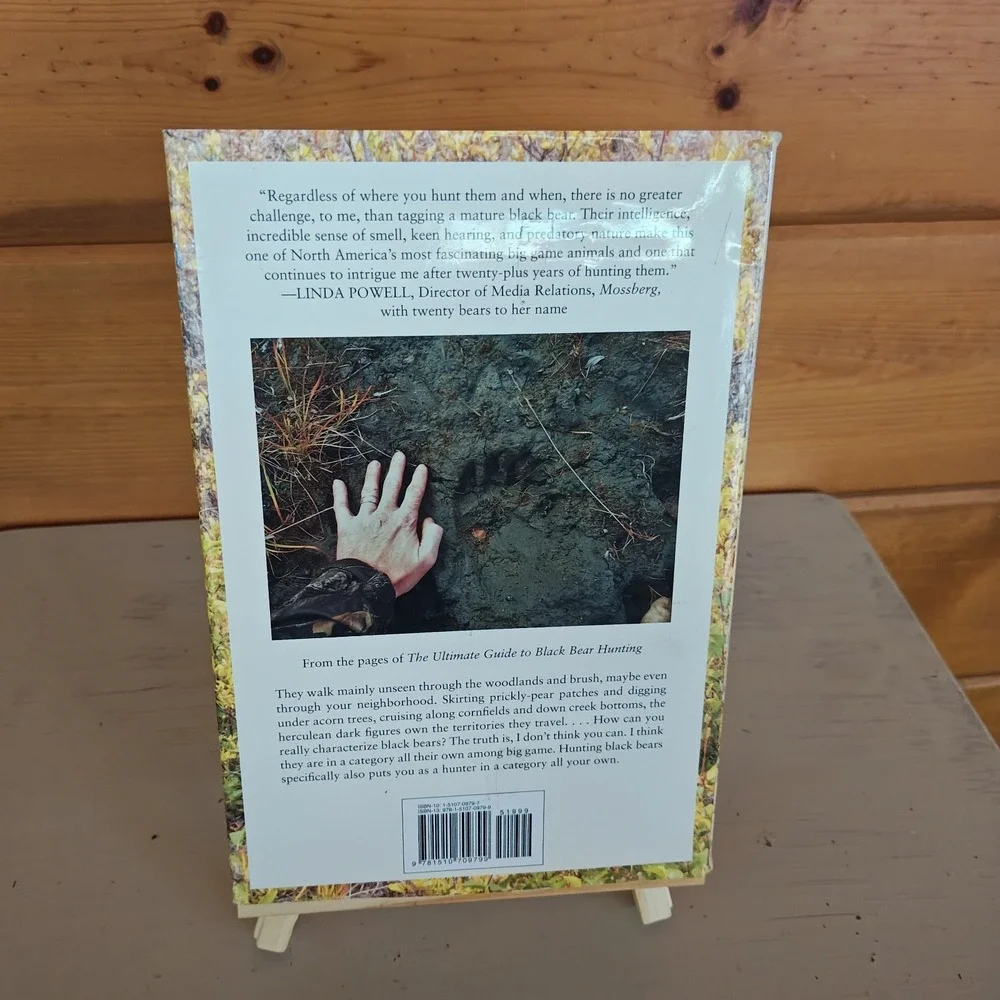 The Ultimate Guide to Black Bear Hunting Hardcover Boze, Douglas 9781510709799